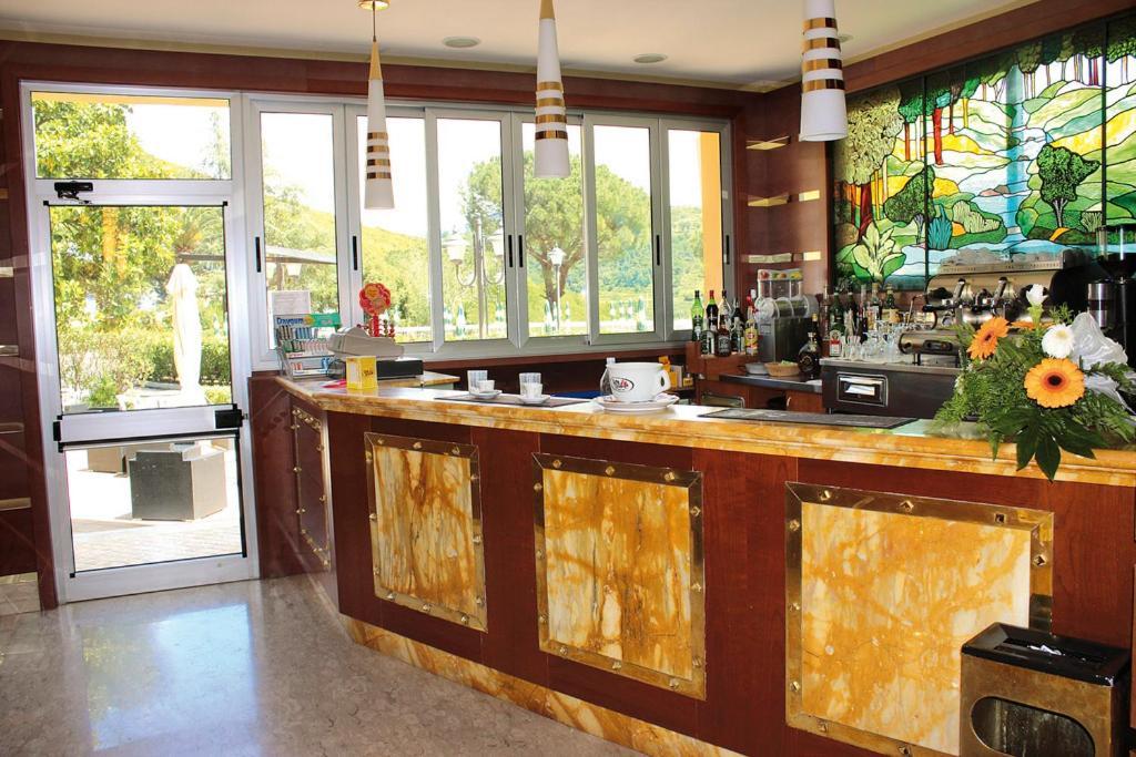 Complesso Termale Vescine Hotell Castelforte Exteriör bild