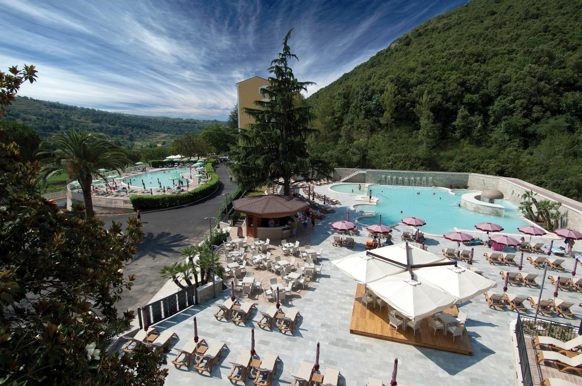 Complesso Termale Vescine Hotell Castelforte Exteriör bild